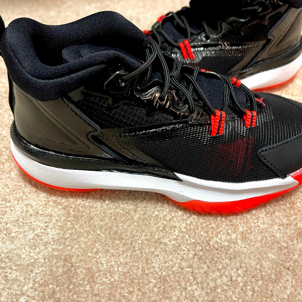 Never worn Jordons